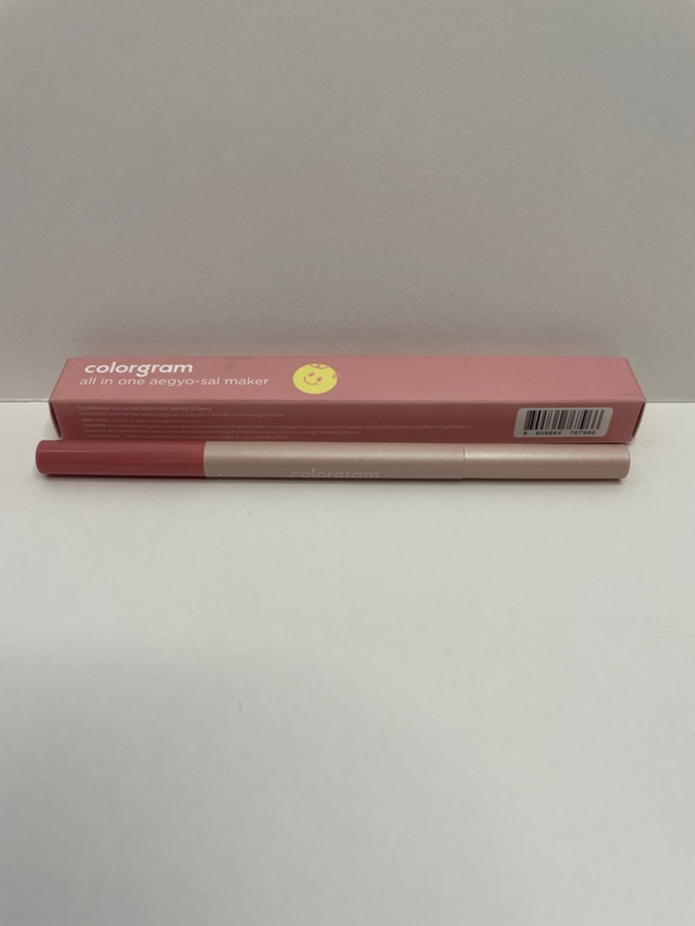 NIB Colorgram All In One Aegyo-sal Maker.  #05 Berry.